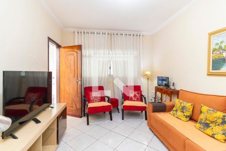 Sala de casa para alugar com 3 quartos, 130m² em Guaianases, São Paulo