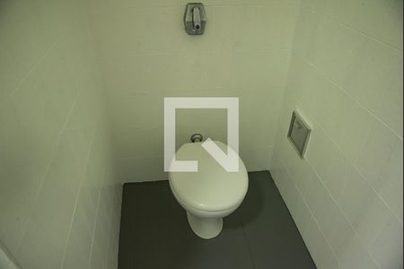 Casa 2 -Banheiro 2 de casa para alugar com 8 quartos, 1100m² em Planalto Paulista, São Paulo