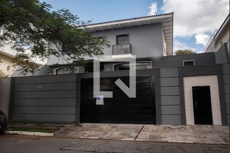 Fachada de casa para alugar com 8 quartos, 1100m² em Planalto Paulista, São Paulo