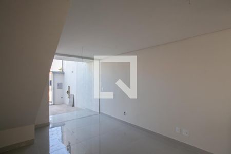 Sala de casa à venda com 2 quartos, 65m² em Rio Branco, Belo Horizonte