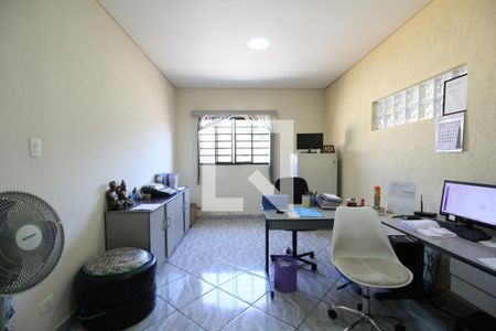 Quarto 1 de casa à venda com 2 quartos, 300m² em Jardim Monte Kemel, São Paulo
