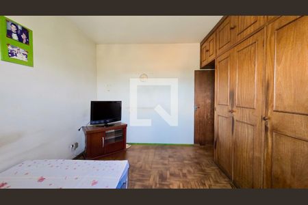Quarto 03 de casa à venda com 5 quartos, 220m² em São Geraldo, Belo Horizonte
