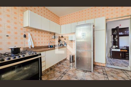 Cozinha de casa à venda com 5 quartos, 220m² em São Geraldo, Belo Horizonte