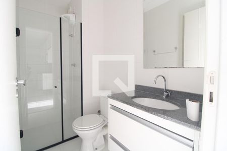 Banheiro de apartamento para alugar com 1 quarto, 33m² em Jurubatuba, São Paulo