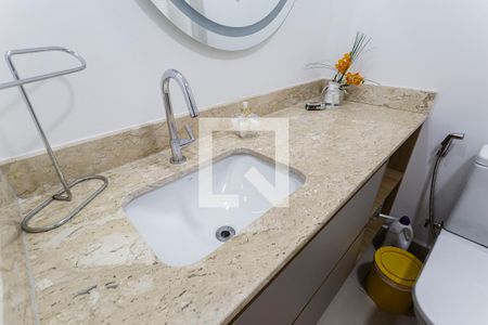 Banheiro de kitnet/studio para alugar com 1 quarto, 34m² em Indianópolis, São Paulo