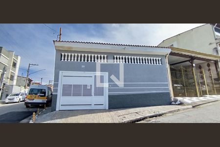 Fachada de casa à venda com 2 quartos, 240m² em Jardim Nice, São Paulo