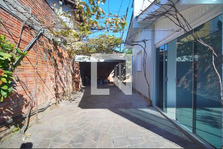 Garagem de casa à venda com 2 quartos, 70m² em Scharlau, São Leopoldo