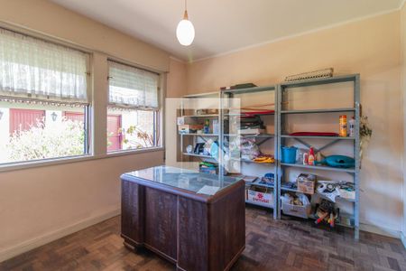 Quarto 1 de casa à venda com 6 quartos, 320m² em Menino Deus, Porto Alegre