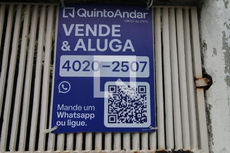 Placa de casa à venda com 2 quartos, 135m² em Irajá, Rio de Janeiro