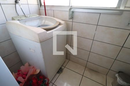 Área de Serviço de apartamento para alugar com 2 quartos, 58m² em Santa Mônica, Uberlândia