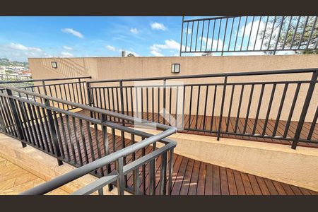 Rampa - Corrimão de apartamento à venda com 3 quartos, 97m² em Vila Scarpelli, Santo André