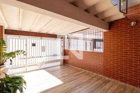 Garagem de casa à venda com 3 quartos, 148m² em Água Branca, São Paulo