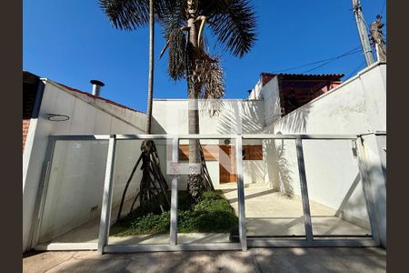 Fachada de casa à venda com 2 quartos, 174m² em Jardim Santa Francisca, Guarulhos