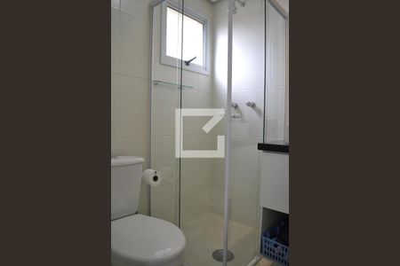 Banheiro da suíte de apartamento à venda com 3 quartos, 70m² em Vila Valparaíso, Santo André
