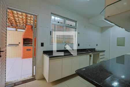 Cozinha de apartamento à venda com 3 quartos, 130m² em Manacás, Belo Horizonte
