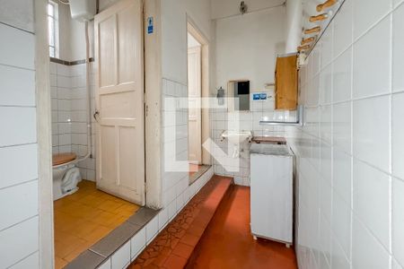 Banheiros - Térreo de casa para alugar com 3 quartos, 447m² em Cambuci, São Paulo