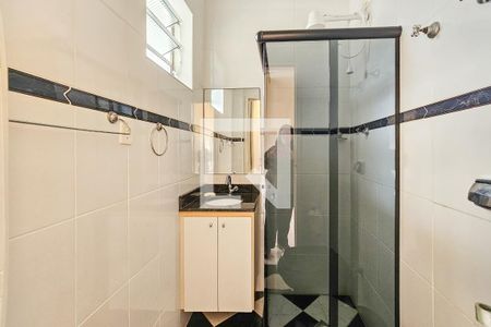 Área de serviço de apartamento para alugar com 2 quartos, 80m² em Centro, Guarujá