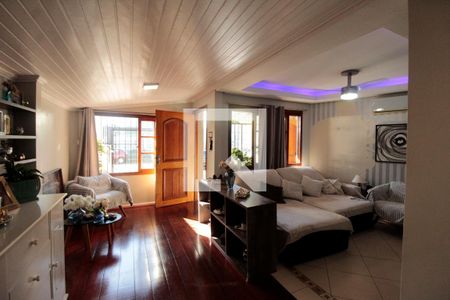 Sala de casa à venda com 4 quartos, 227m² em Jardim Dona Leopoldina, Porto Alegre