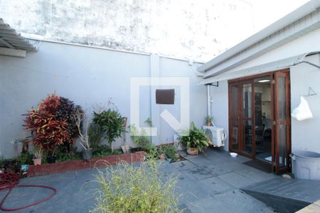 Quintal de casa à venda com 4 quartos, 227m² em Jardim Dona Leopoldina, Porto Alegre
