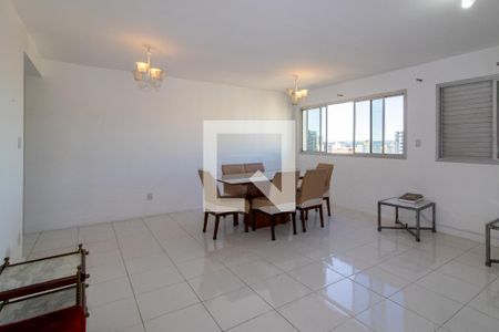 Sala de apartamento para alugar com 2 quartos, 135m² em Centro, Campinas