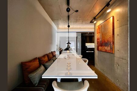 Sala de Jantar de apartamento à venda com 2 quartos, 140m² em Cambuí, Campinas