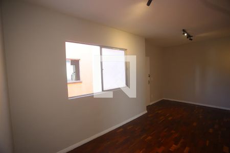 Sala de apartamento à venda com 3 quartos, 64m² em Estoril, Belo Horizonte