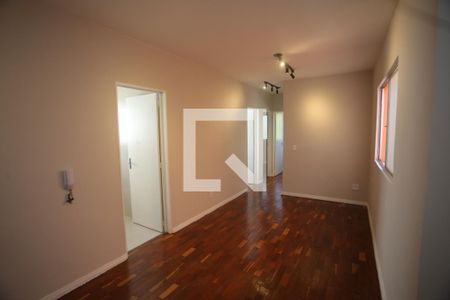 Sala de apartamento à venda com 3 quartos, 64m² em Estoril, Belo Horizonte