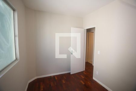 Quarto de apartamento à venda com 3 quartos, 64m² em Estoril, Belo Horizonte