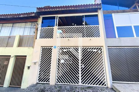 Fachada de casa à venda com 2 quartos, 95m² em Parque Eloy Chaves, Jundiaí
