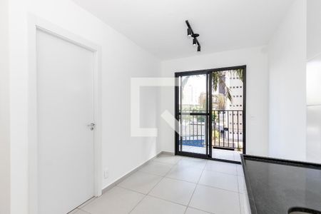 Sala/ Cozinha de apartamento à venda com 1 quarto, 26m² em Campo Belo, São Paulo