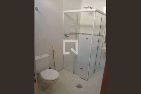 Banheiro de casa para alugar com 2 quartos, 300m² em Cidade Mãe do Céu, São Paulo