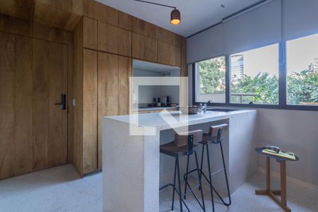 Cozinha de apartamento para alugar com 1 quarto, 100m² em Itaim Bibi, São Paulo