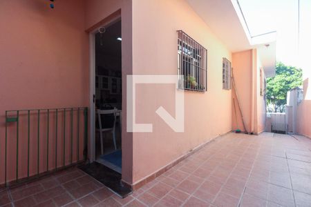 Quintal de casa à venda com 2 quartos, 168m² em Chácara Santo Antônio (zona Leste), São Paulo