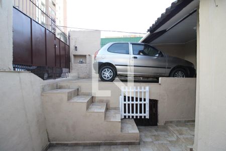 Garagem de casa à venda com 2 quartos, 300m² em Vila Santa Maria, São Paulo