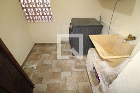 Área de Serviço de casa à venda com 2 quartos, 300m² em Vila Santa Maria, São Paulo
