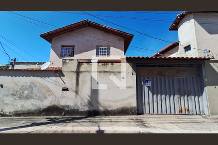 Fachada + Placa de casa à venda com 3 quartos, 360m² em Rio Branco, Belo Horizonte