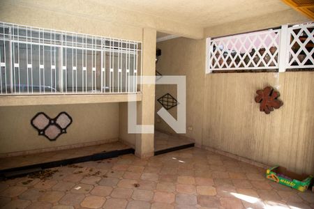 Garagem de casa à venda com 2 quartos, 134m² em Vila Congonhas, São Paulo