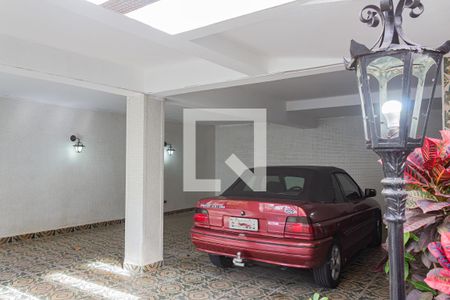 Garagem de casa para alugar com 5 quartos, 400m² em Siciliano, São Paulo