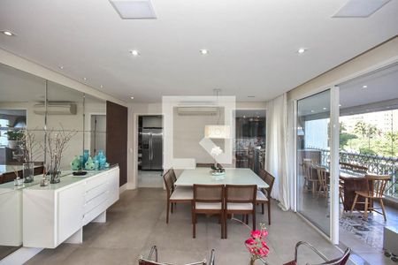 Sala de Jantar de apartamento à venda com 4 quartos, 177m² em Jardim Monte Kemel, São Paulo