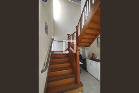 Casa à venda com 8 quartos, 224m² em Bela Vista, São Paulo