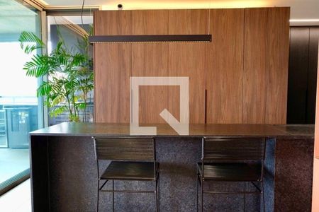 Apartamento à venda com 2 quartos, 167m² em Jardim das Acacias, São Paulo