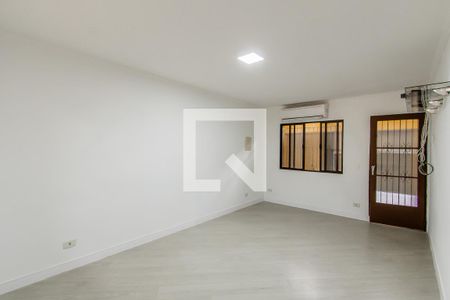 Sala de casa à venda com 3 quartos, 125m² em Vila Rica, São Paulo