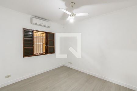 Quarto  de casa à venda com 3 quartos, 125m² em Vila Rica, São Paulo