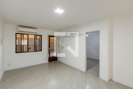 Sala de casa à venda com 3 quartos, 125m² em Vila Rica, São Paulo