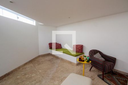 Sala de TV de casa à venda com 4 quartos, 574m² em Barra da Tijuca, Rio de Janeiro