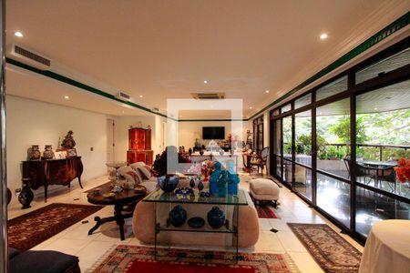 Sala de apartamento à venda com 5 quartos, 339m² em Barra da Tijuca, Rio de Janeiro