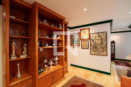 Sala intima de apartamento à venda com 5 quartos, 339m² em Barra da Tijuca, Rio de Janeiro