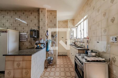 Cozinha de apartamento à venda com 3 quartos, 180m² em Leme, Rio de Janeiro