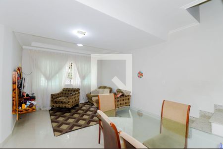 Sala de casa à venda com 3 quartos, 126m² em Jardim Santa Clara, Guarulhos