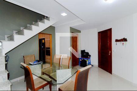Sala de casa à venda com 3 quartos, 126m² em Jardim Santa Clara, Guarulhos